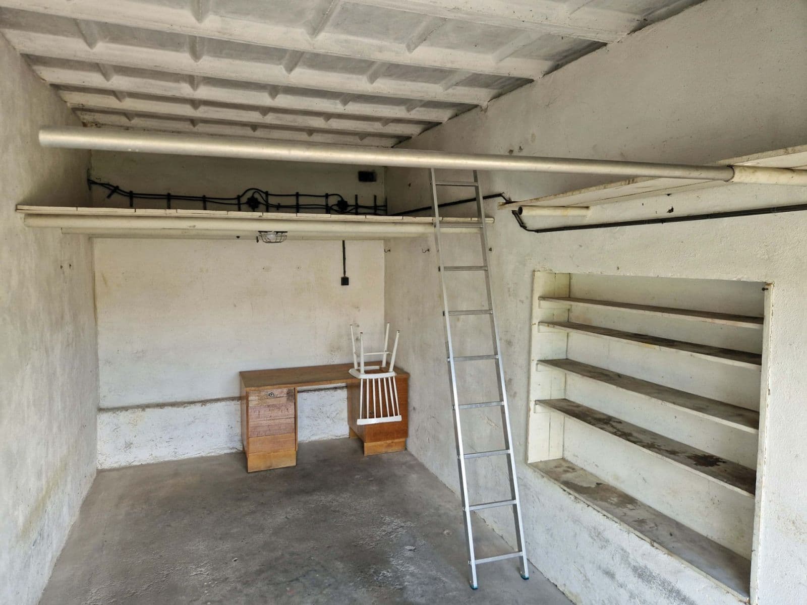 Prodej garáže 15 m², Školní, Vlašim, Středočeský kraj Prodej garáže 15 m², Školní, Vlašim, Středočeský kraj