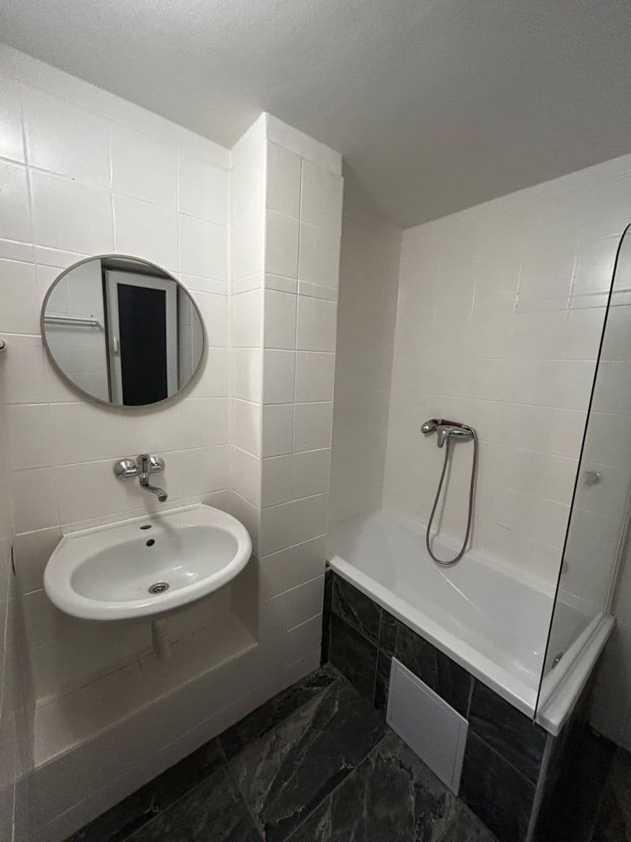 Pronájem bytu 2+1 54 m², Bezručova, Děčín, Ústecký kraj Pronájem bytu 2+1 54 m², Bezručova, Děčín, Ústecký kraj