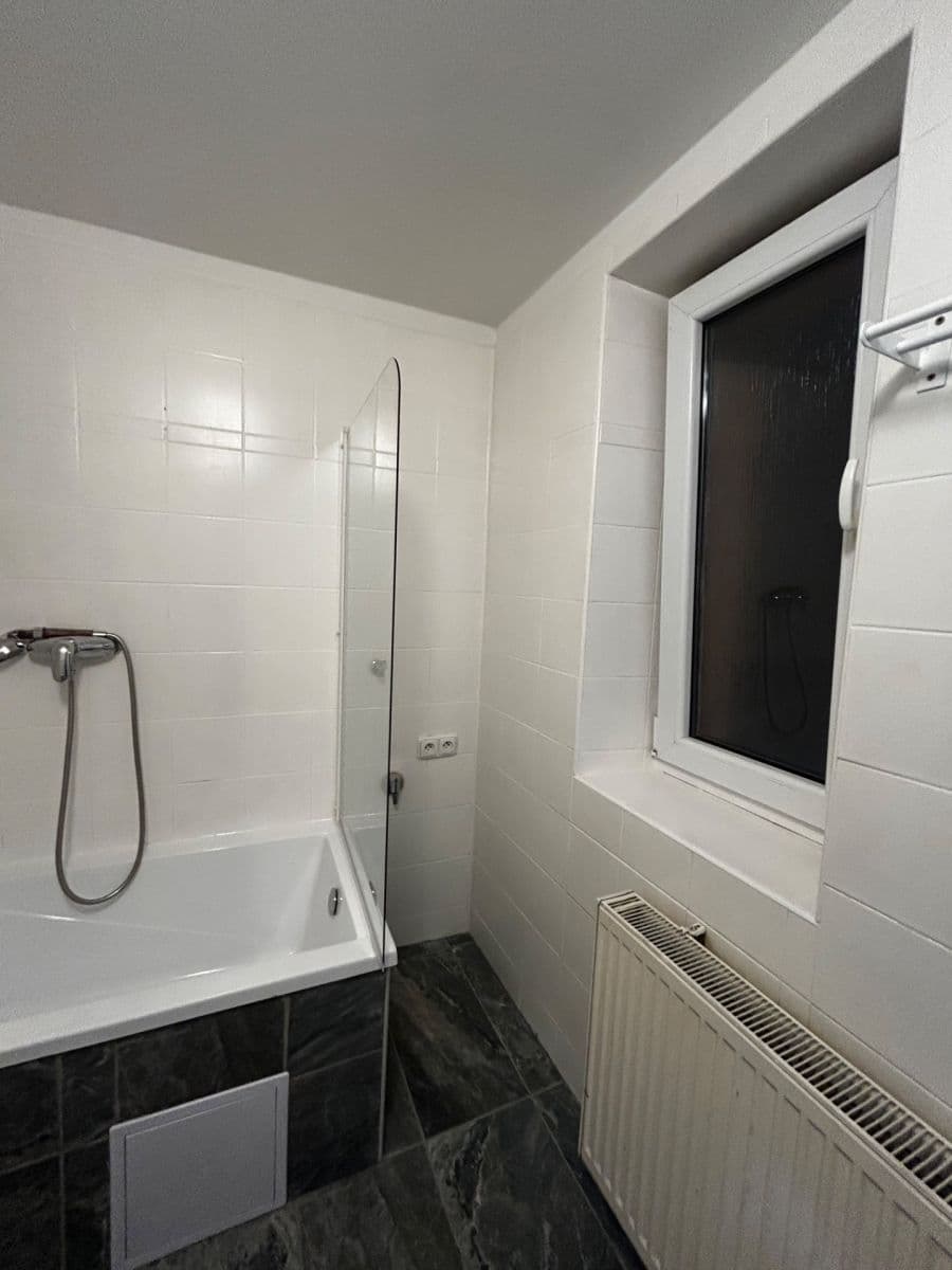 Pronájem bytu 2+1 54 m², Bezručova, Děčín, Ústecký kraj Pronájem bytu 2+1 54 m², Bezručova, Děčín, Ústecký kraj
