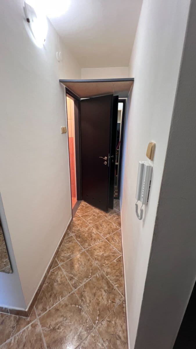 Pronájem bytu 2+1 54 m², Hrubínova, Neratovice, Středočeský kraj Pronájem bytu 2+1 54 m², Hrubínova, Neratovice, Středočeský kraj