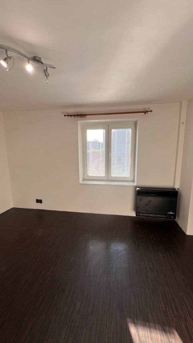 Pronájem bytu 2+1 54 m², Hrubínova, Neratovice, Středočeský kraj Pronájem bytu 2+1 54 m², Hrubínova, Neratovice, Středočeský kraj