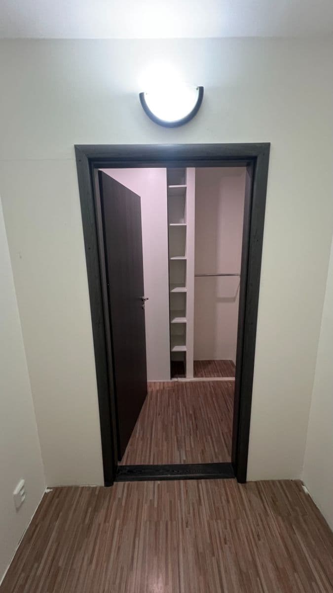 Pronájem bytu 2+1 54 m², Hrubínova, Neratovice, Středočeský kraj Pronájem bytu 2+1 54 m², Hrubínova, Neratovice, Středočeský kraj