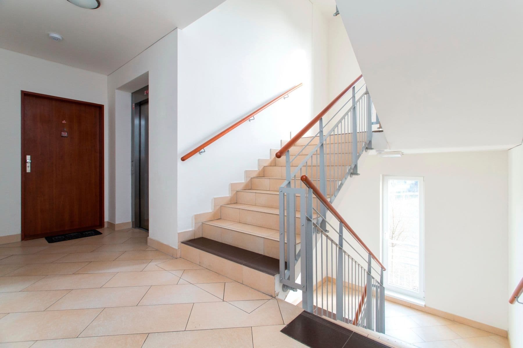 Pronájem bytu 1+kk 39 m², Pavla Beneše, Praha, Praha Pronájem bytu 1+kk 39 m², Pavla Beneše, Praha, Praha