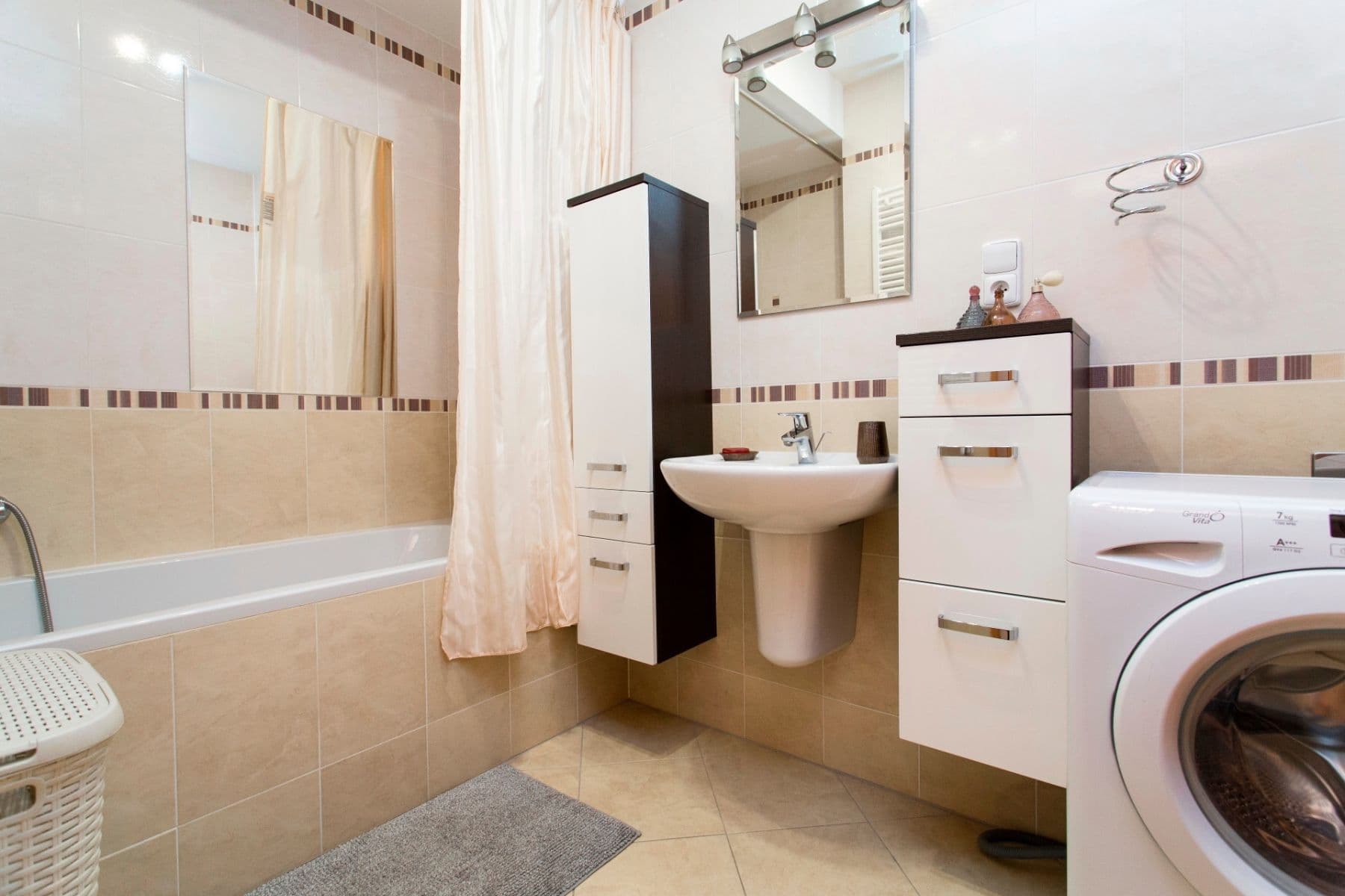 Pronájem bytu 1+kk 39 m², Pavla Beneše, Praha, Praha Pronájem bytu 1+kk 39 m², Pavla Beneše, Praha, Praha