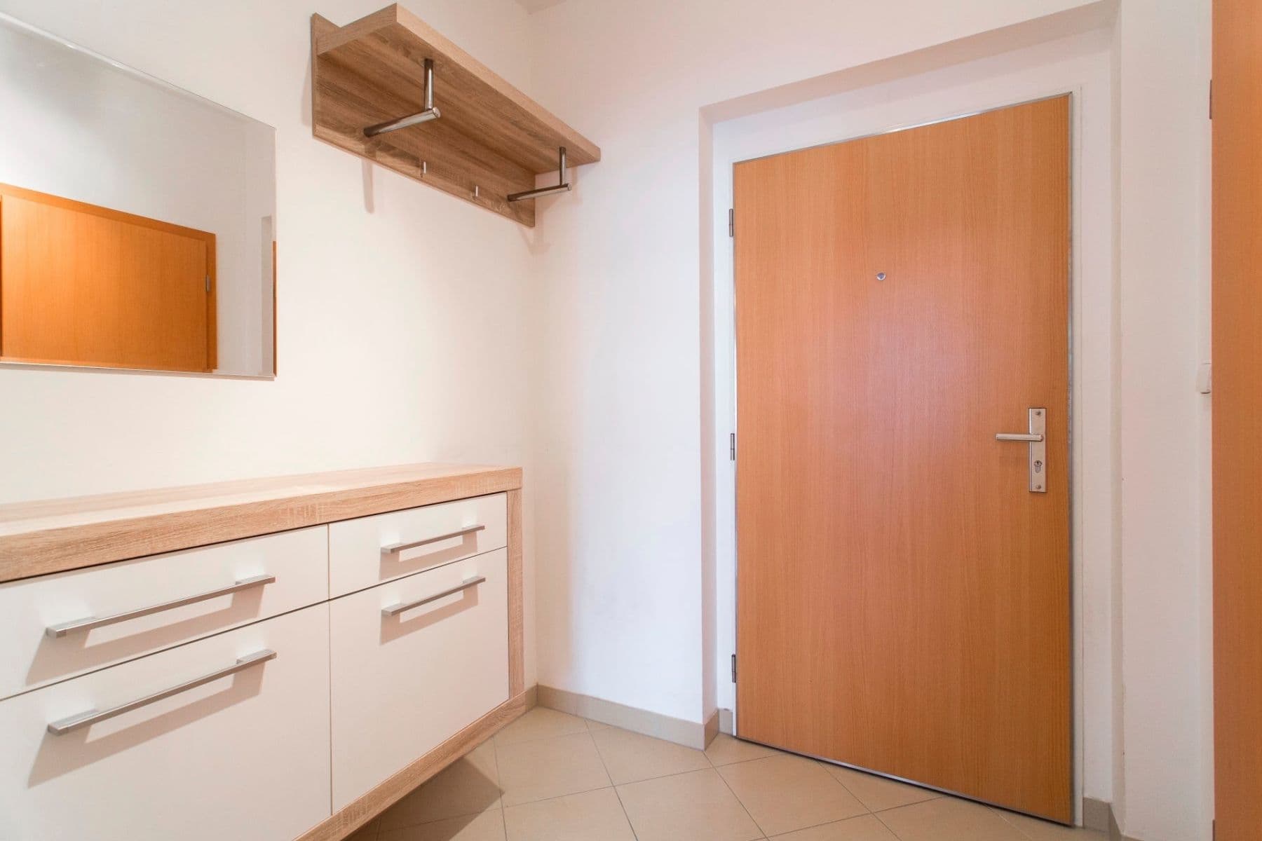 Pronájem bytu 1+kk 39 m², Pavla Beneše, Praha, Praha Pronájem bytu 1+kk 39 m², Pavla Beneše, Praha, Praha