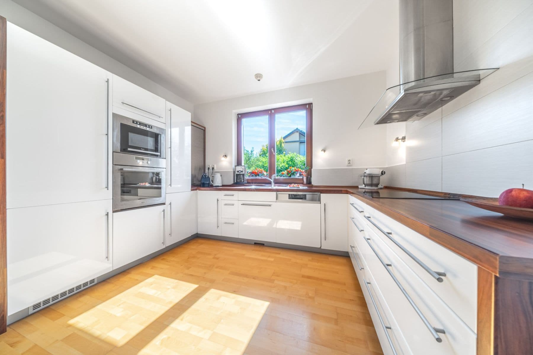 Prodej domu 165 m², pozemek 800 m², K Lesu, Babice, Středočeský kraj Prodej domu 165 m², pozemek 800 m², K Lesu, Babice, Středočeský kraj
