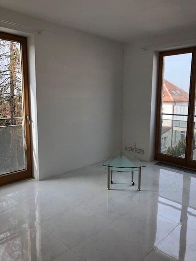 Pronájem bytu 2+kk 56 m², Karlovarská, Praha, Praha Pronájem bytu 2+kk 56 m², Karlovarská, Praha, Praha