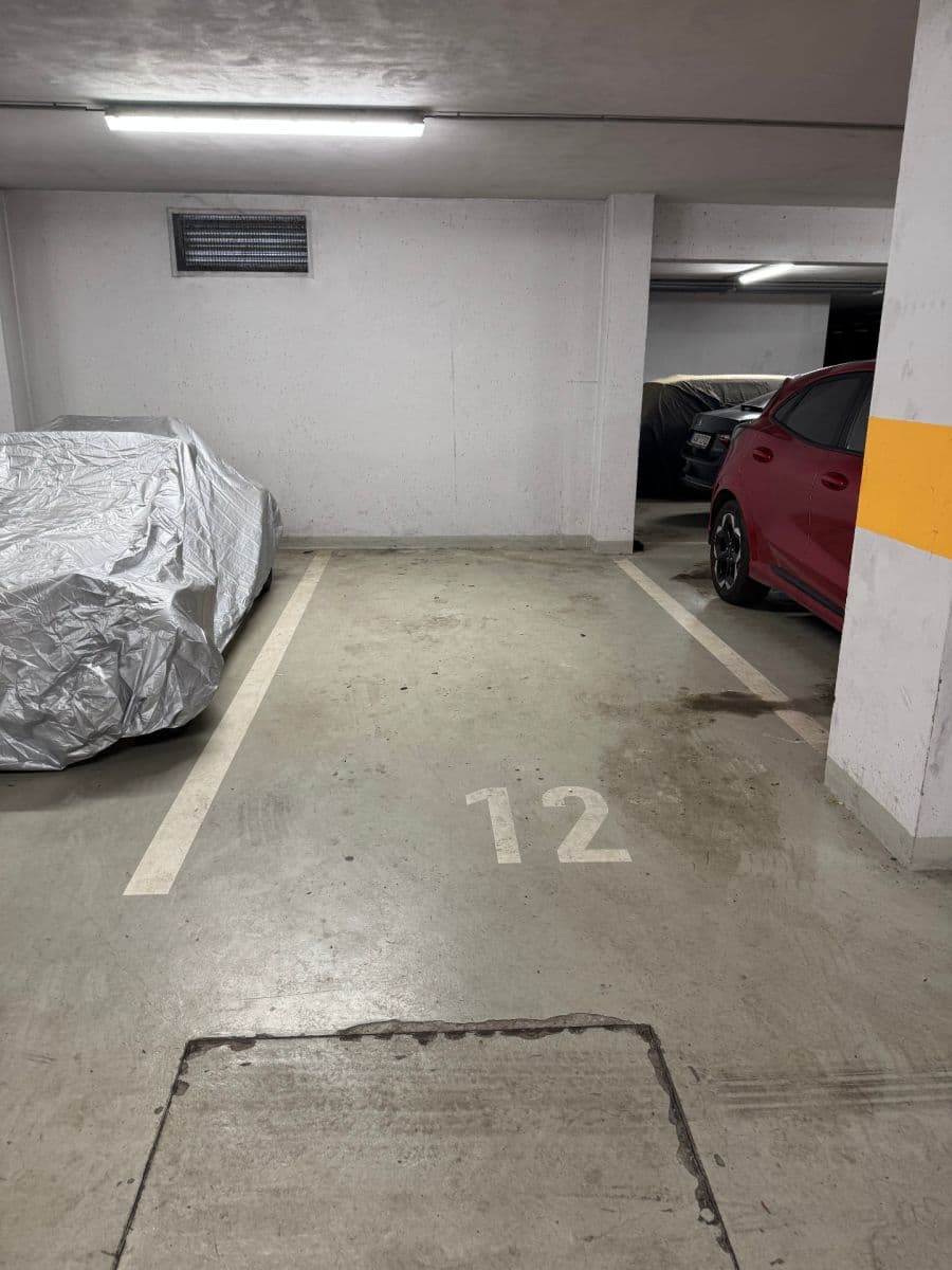 Prodej garáže 12 m², Švehlova, Praha, Praha Prodej garáže 12 m², Švehlova, Praha, Praha