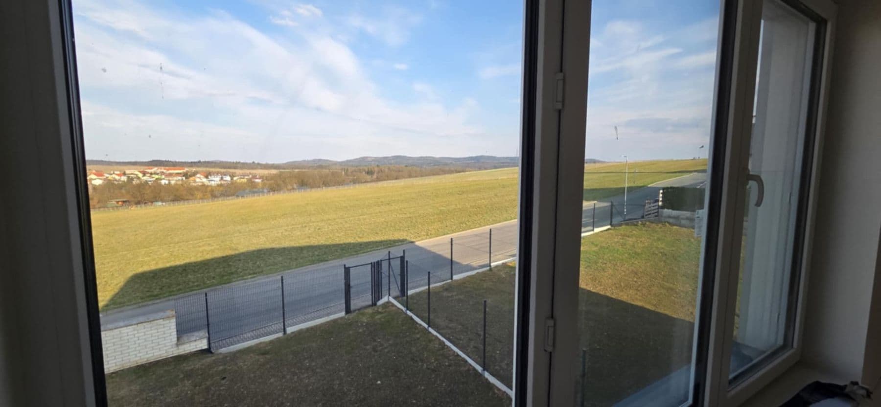 Prodej domu 104 m², pozemek 178 m², K Lomu, Stará Huť, Středočeský kraj Prodej domu 104 m², pozemek 178 m², K Lomu, Stará Huť, Středočeský kraj
