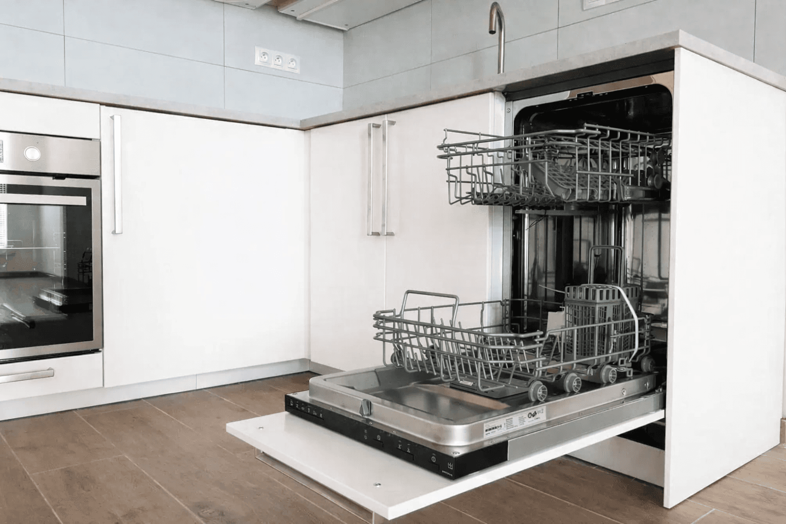 Pronájem bytu 2+kk 50 m², Otýlie Beníškové, Plzeň, Plzeňský kraj Pronájem bytu 2+kk 50 m², Otýlie Beníškové, Plzeň, Plzeňský kraj