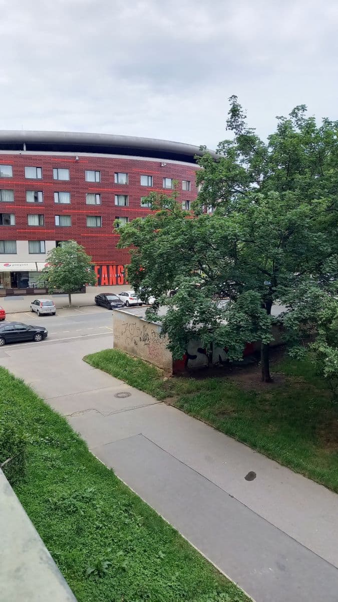 Pronájem bytu 1+kk 17 m², Jerevanská, Praha, Praha Pronájem bytu 1+kk 17 m², Jerevanská, Praha, Praha