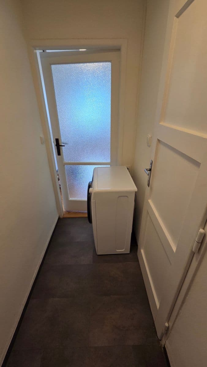 Pronájem bytu 1+kk 17 m², Jerevanská, Praha, Praha Pronájem bytu 1+kk 17 m², Jerevanská, Praha, Praha