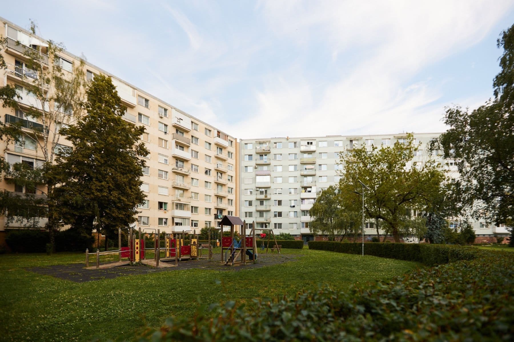 Prodej bytu 3+1 66 m², Michalovská, Košice - mestská časť Západ, Košický kraj Prodej bytu 3+1 66 m², Michalovská, Košice - mestská časť Západ, Košický kraj