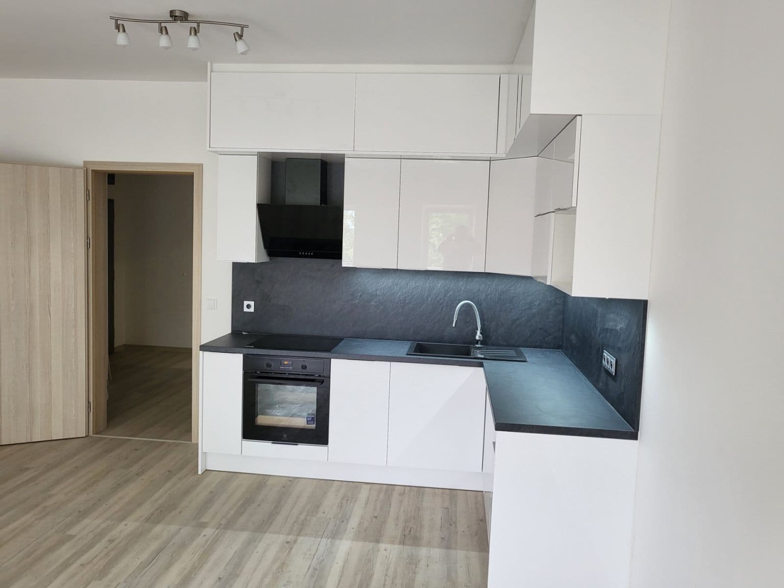 Pronájem bytu 2+kk 59 m², Na Baranovci, Ostrava, Moravskoslezský kraj Pronájem bytu 2+kk 59 m², Na Baranovci, Ostrava, Moravskoslezský kraj