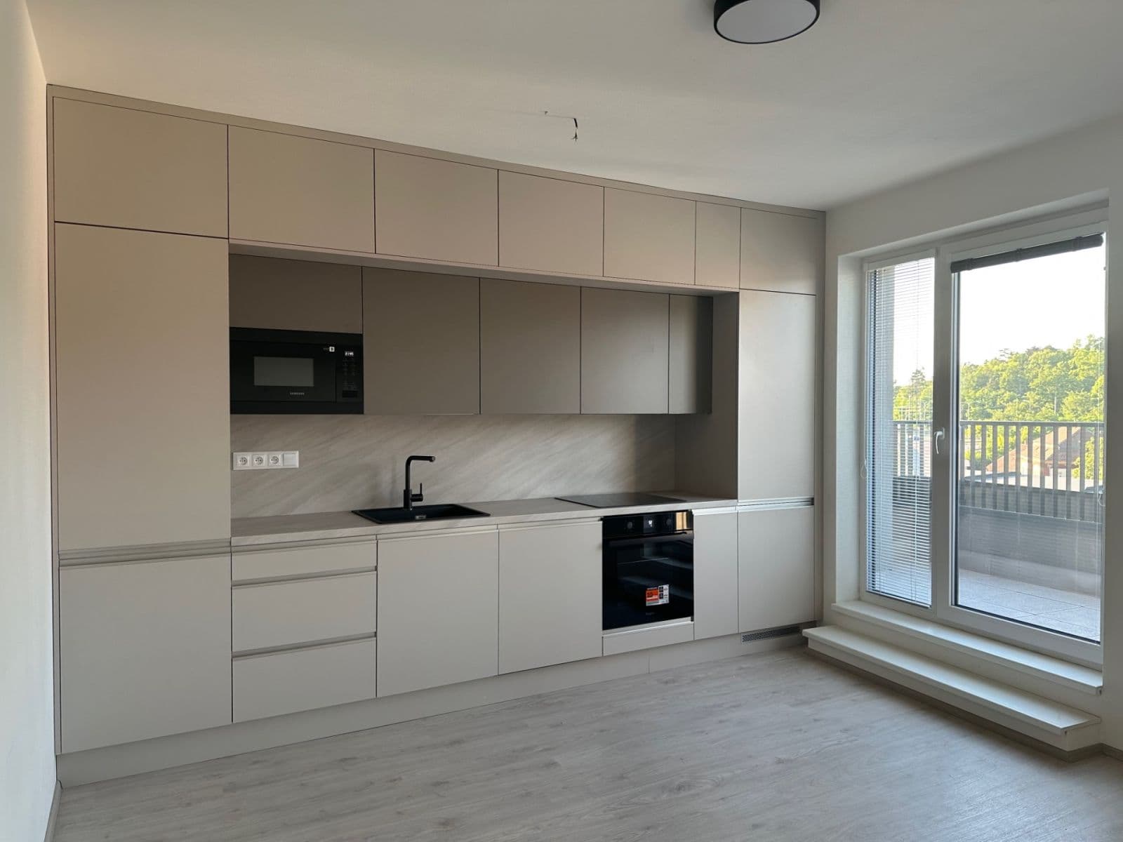 Pronájem bytu 2+kk 64 m², Křižíkova, Brno, Jihomoravský kraj Pronájem bytu 2+kk 64 m², Křižíkova, Brno, Jihomoravský kraj