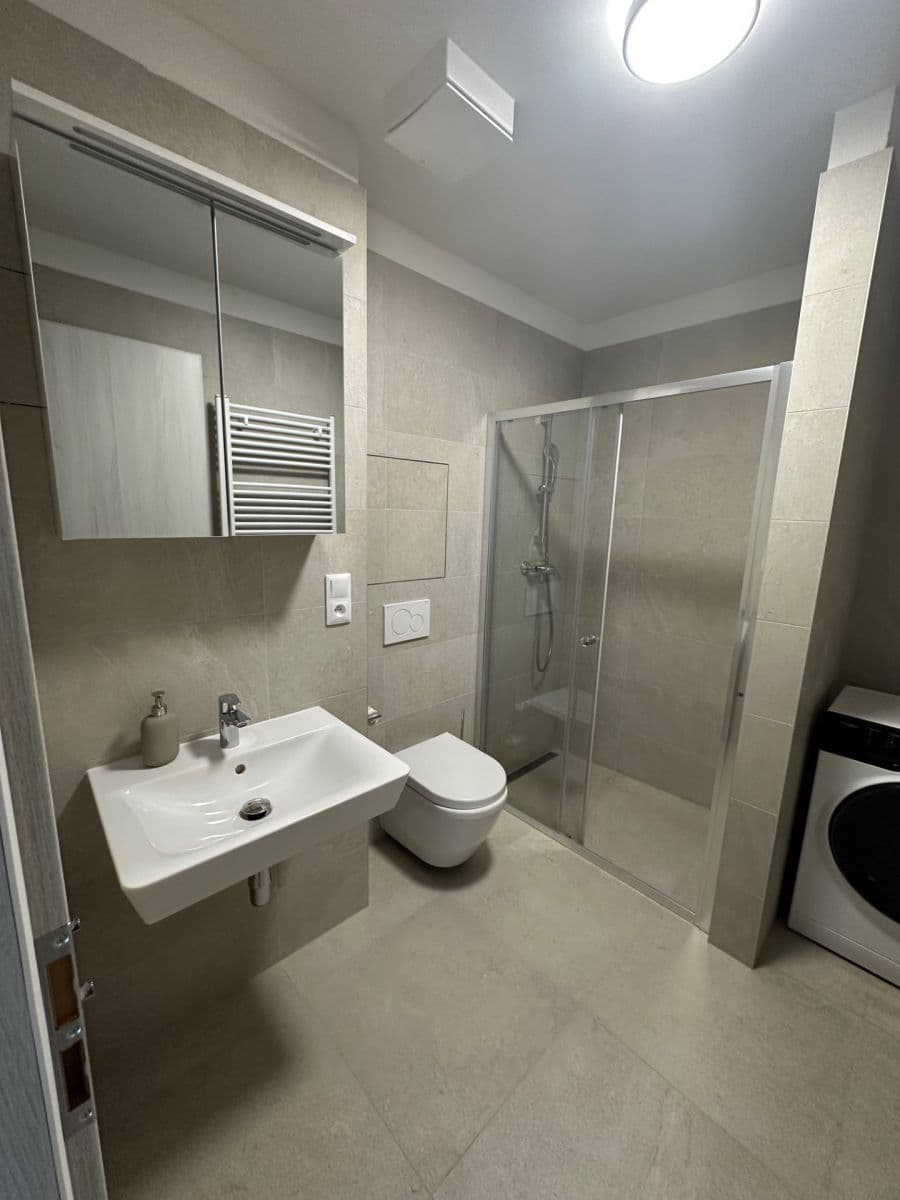 Pronájem bytu 2+kk 64 m², Křižíkova, Brno, Jihomoravský kraj Pronájem bytu 2+kk 64 m², Křižíkova, Brno, Jihomoravský kraj