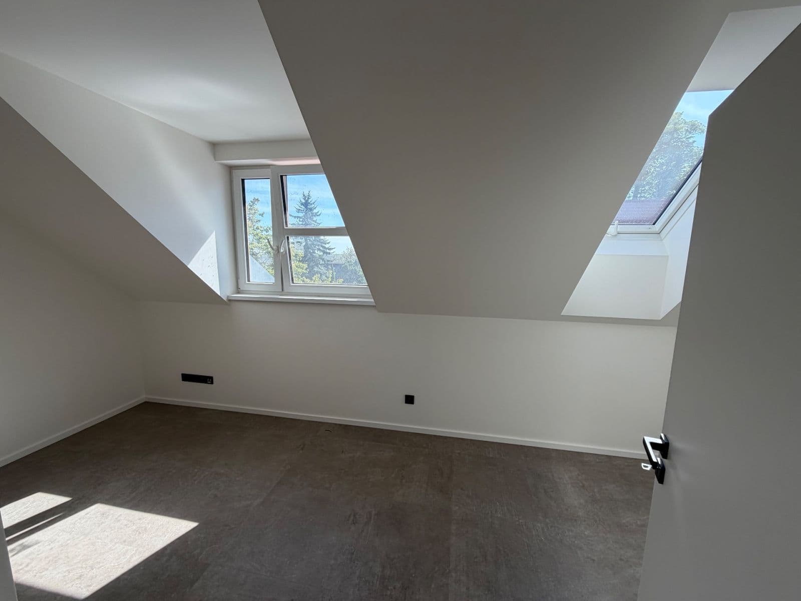 Pronájem bytu 4+kk 105 m², náměstí U Dubu, Stochov, Středočeský kraj Pronájem bytu 4+kk 105 m², náměstí U Dubu, Stochov, Středočeský kraj