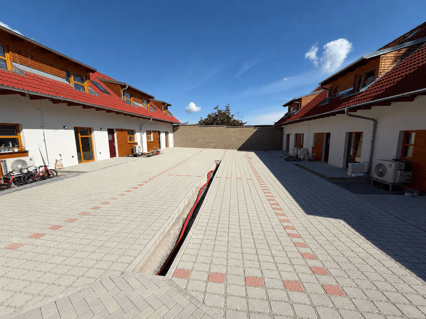 Pronájem bytu 4+kk 105 m², náměstí U Dubu, Stochov, Středočeský kraj Pronájem bytu 4+kk 105 m², náměstí U Dubu, Stochov, Středočeský kraj