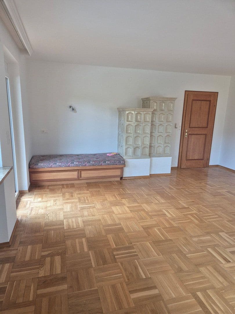 Pronájem bytu 2+1 90 m², Bahnhofstraße 6, Seekirchen am Wallersee, Salcbursko Pronájem bytu 2+1 90 m², Bahnhofstraße 6, Seekirchen am Wallersee, Salcbursko