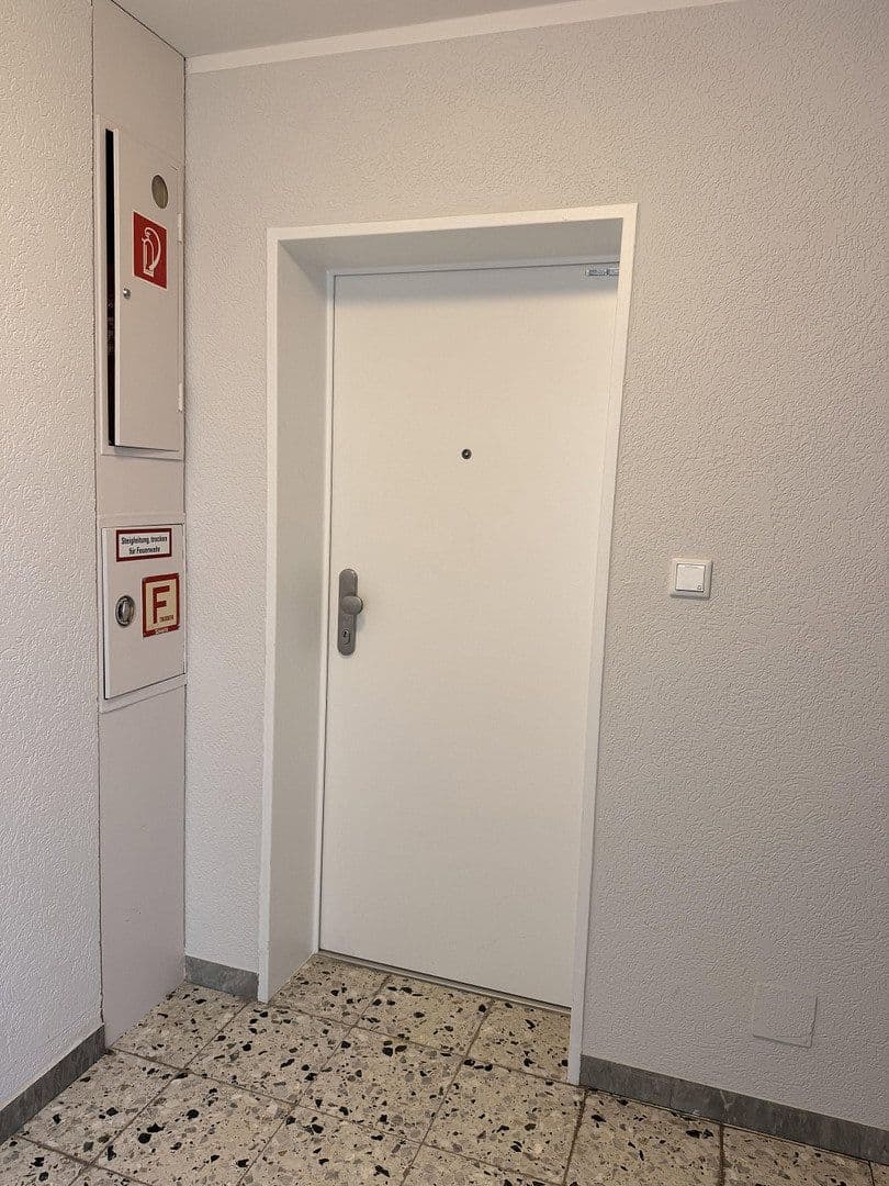 Pronájem bytu 1+kk 41 m², Max Planck Str. 13, Neufahr bei Freising, Bavorsko Pronájem bytu 1+kk 41 m², Max Planck Str. 13, Neufahr bei Freising, Bavorsko