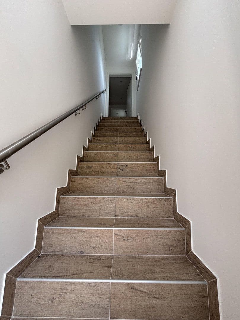 Prodej domu 135 m², pozemek 89 m², Großenbucher Weg 6, Igensdorf, Bavorsko Prodej domu 135 m², pozemek 89 m², Großenbucher Weg 6, Igensdorf, Bavorsko