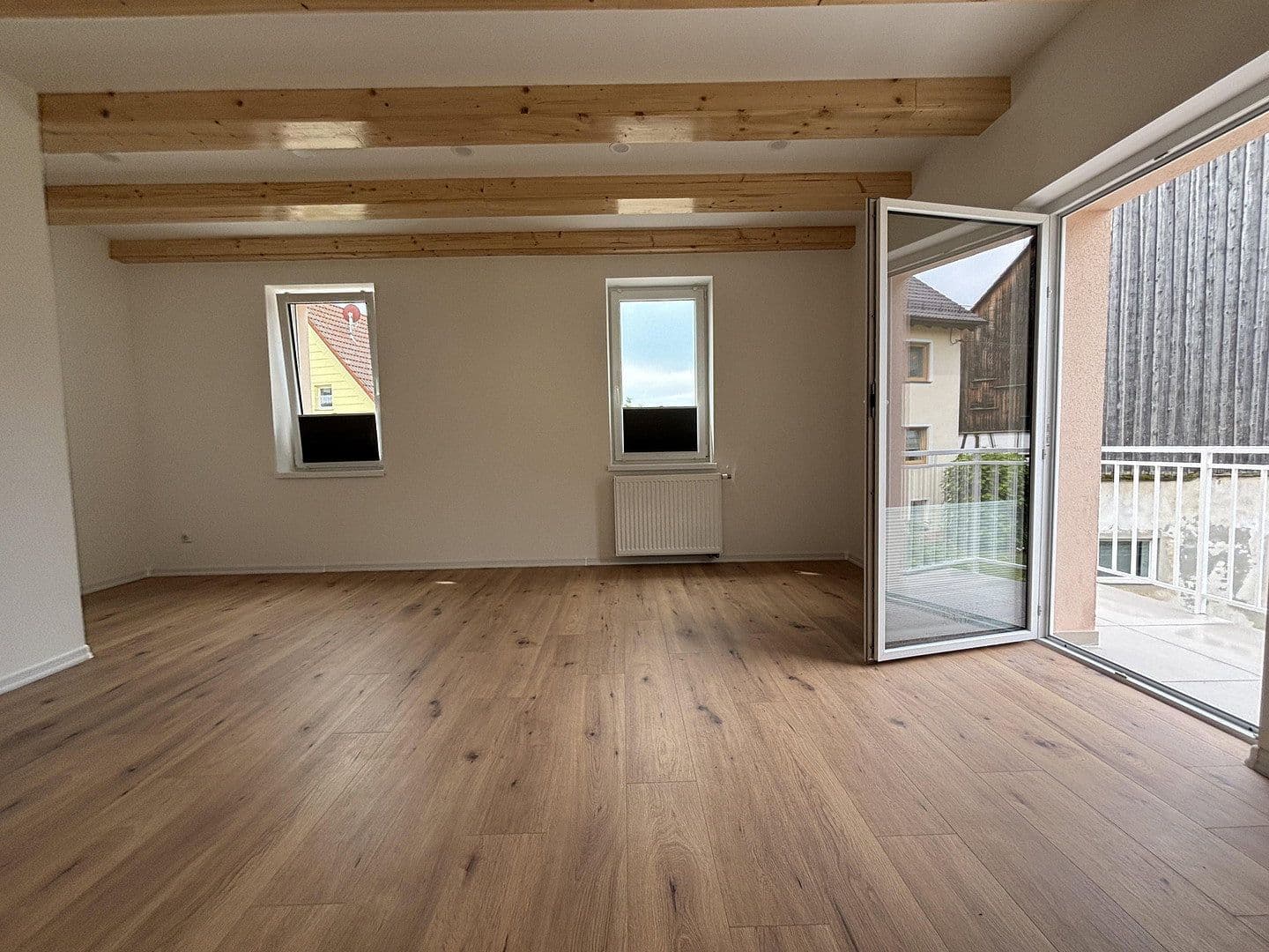 Prodej domu 135 m², pozemek 89 m², Großenbucher Weg 6, Igensdorf, Bavorsko Prodej domu 135 m², pozemek 89 m², Großenbucher Weg 6, Igensdorf, Bavorsko