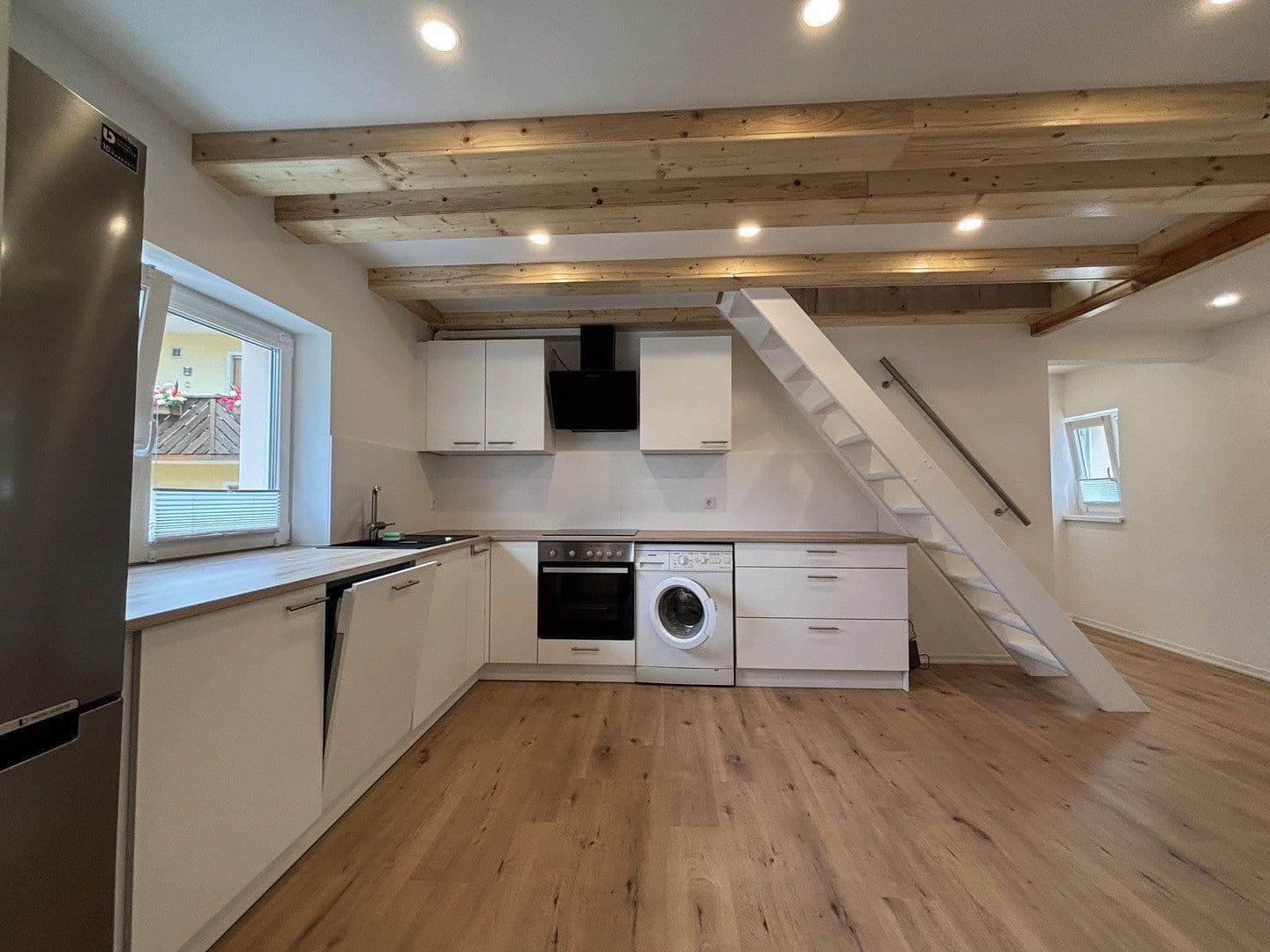 Prodej domu 135 m², pozemek 89 m², Großenbucher Weg 6, Igensdorf, Bavorsko Prodej domu 135 m², pozemek 89 m², Großenbucher Weg 6, Igensdorf, Bavorsko