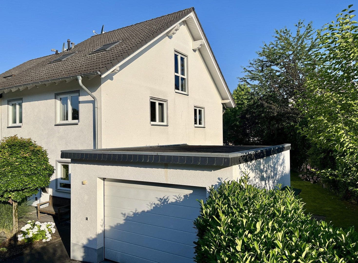 Prodej domu 175 m², pozemek 532 m², Hennef (Sieg), Severní Porýní-Vestfálsko Prodej domu 175 m², pozemek 532 m², Hennef (Sieg), Severní Porýní-Vestfálsko