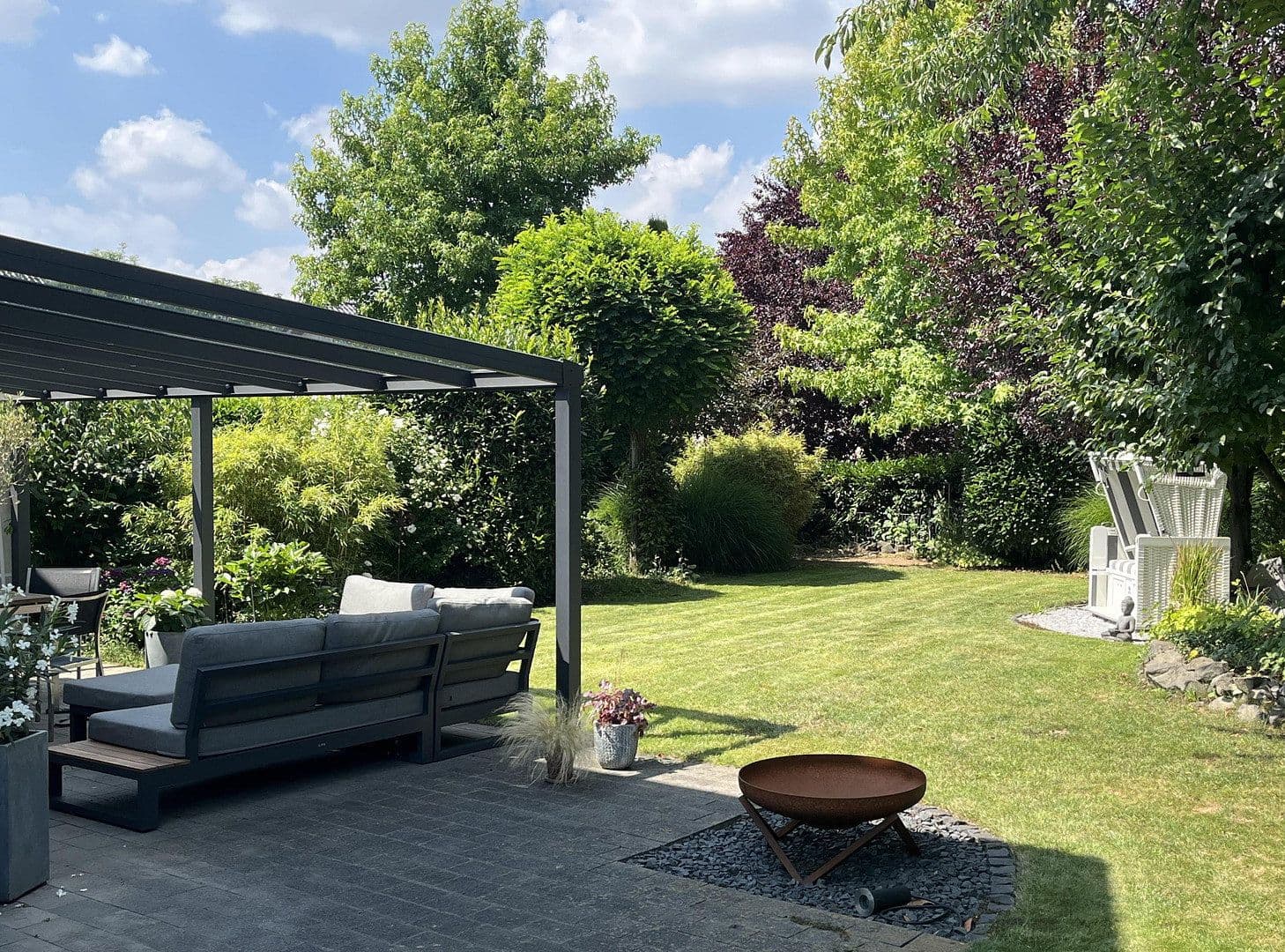 Prodej domu 175 m², pozemek 532 m², Hennef (Sieg), Severní Porýní-Vestfálsko Prodej domu 175 m², pozemek 532 m², Hennef (Sieg), Severní Porýní-Vestfálsko
