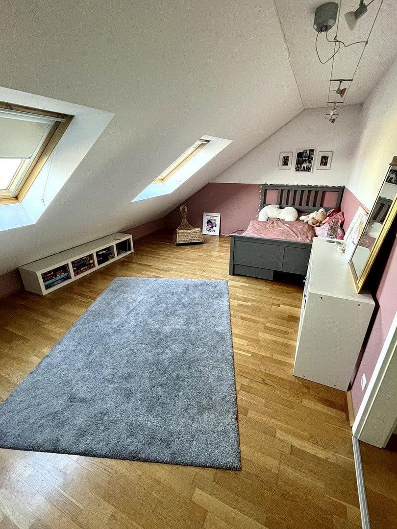 Prodej domu 175 m², pozemek 532 m², Hennef (Sieg), Severní Porýní-Vestfálsko Prodej domu 175 m², pozemek 532 m², Hennef (Sieg), Severní Porýní-Vestfálsko
