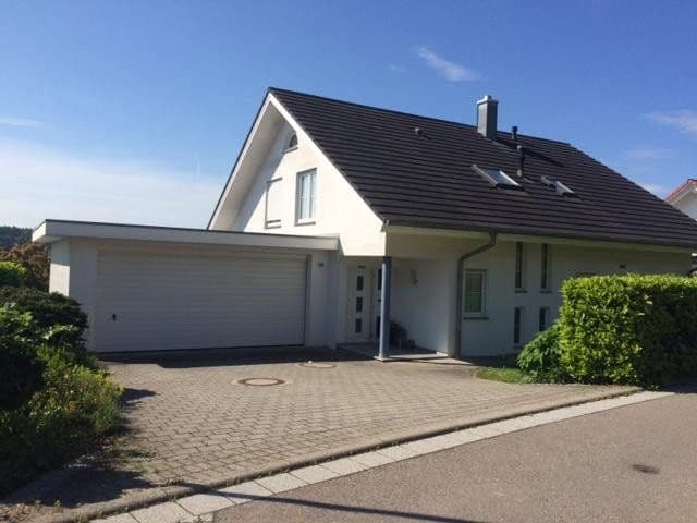 Prodej domu 225 m², pozemek 675 m², Stockach, Bádensko-Württembersko Prodej domu 225 m², pozemek 675 m², Stockach, Bádensko-Württembersko