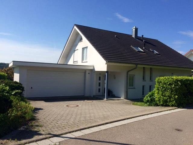 Prodej domu 225 m², pozemek 675 m², Stockach, Bádensko-Württembersko Prodej domu 225 m², pozemek 675 m², Stockach, Bádensko-Württembersko