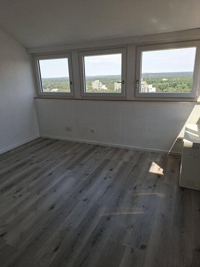 Pronájem bytu 4+1 108 m², Am Europakanal 38, Erlangen, Bavorsko Pronájem bytu 4+1 108 m², Am Europakanal 38, Erlangen, Bavorsko