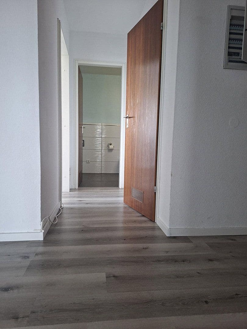 Pronájem bytu 4+1 108 m², Am Europakanal 38, Erlangen, Bavorsko Pronájem bytu 4+1 108 m², Am Europakanal 38, Erlangen, Bavorsko