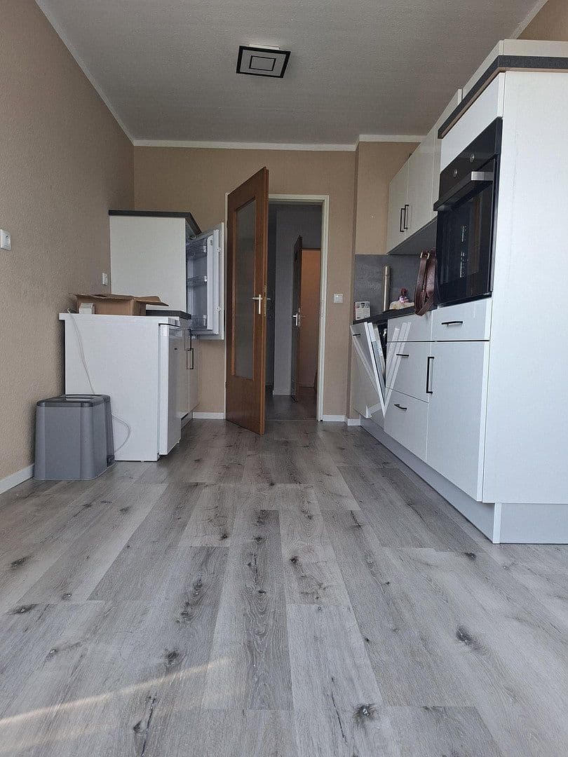 Pronájem bytu 4+1 108 m², Am Europakanal 38, Erlangen, Bavorsko Pronájem bytu 4+1 108 m², Am Europakanal 38, Erlangen, Bavorsko