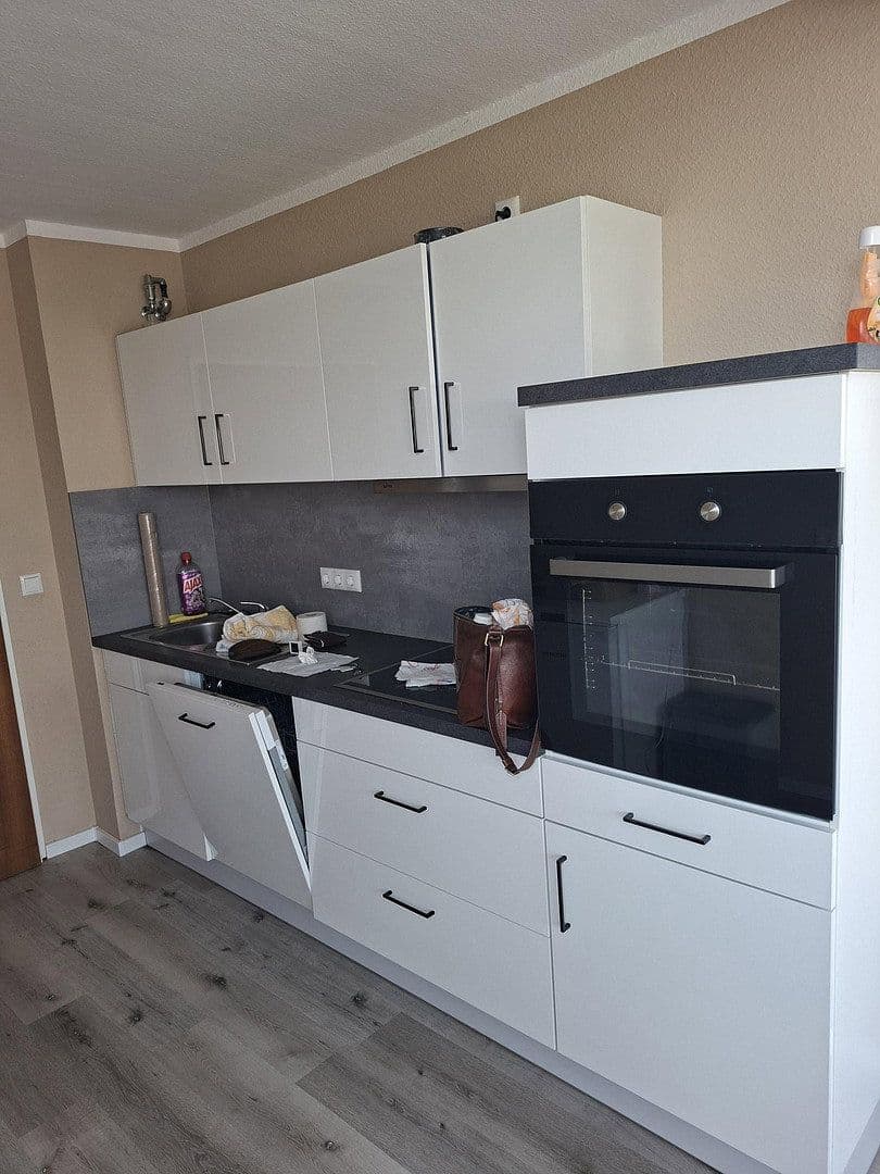Pronájem bytu 4+1 108 m², Am Europakanal 38, Erlangen, Bavorsko Pronájem bytu 4+1 108 m², Am Europakanal 38, Erlangen, Bavorsko