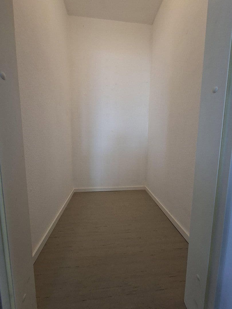 Pronájem bytu 4+1 108 m², Am Europakanal 38, Erlangen, Bavorsko Pronájem bytu 4+1 108 m², Am Europakanal 38, Erlangen, Bavorsko