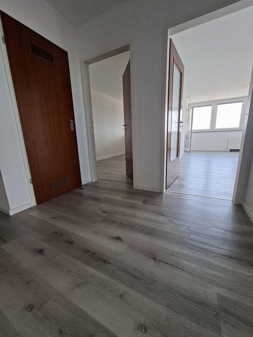 Pronájem bytu 4+1 108 m², Am Europakanal 38, Erlangen, Bavorsko Pronájem bytu 4+1 108 m², Am Europakanal 38, Erlangen, Bavorsko