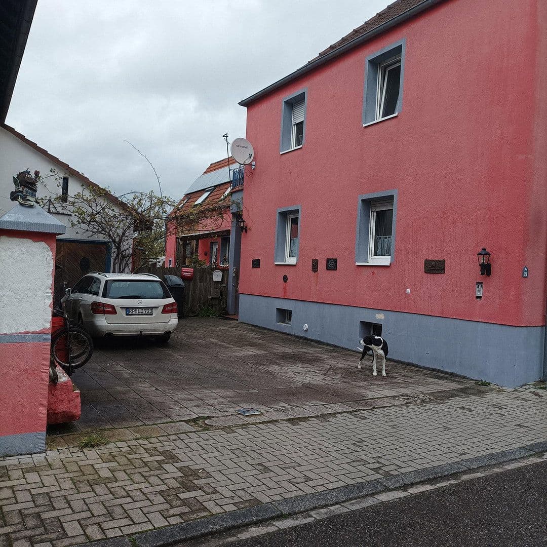 Prodej domu 236 m², pozemek 980 m², Sandstr. 21, Römerberg, Porýní-Falc Prodej domu 236 m², pozemek 980 m², Sandstr. 21, Römerberg, Porýní-Falc
