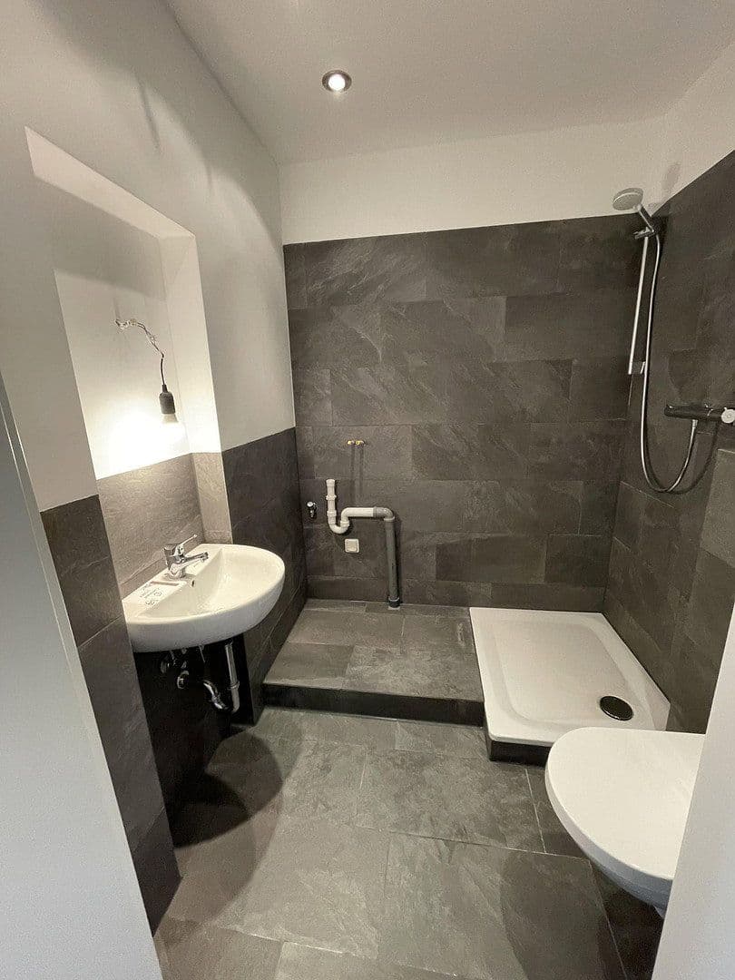 Prodej bytu 2+1 58 m², Köln, Severní Porýní-Vestfálsko Prodej bytu 2+1 58 m², Köln, Severní Porýní-Vestfálsko