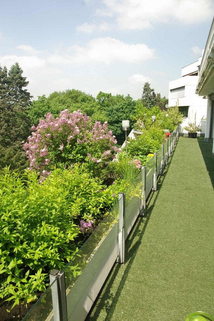 Pronájem bytu 3+1 190 m², Virchowstrasse, 9, Nürnberg, Bavorsko Pronájem bytu 3+1 190 m², Virchowstrasse, 9, Nürnberg, Bavorsko