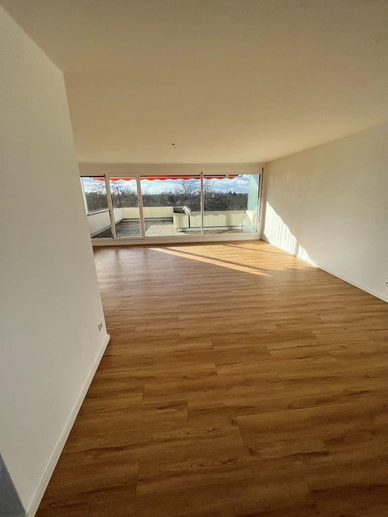 Pronájem bytu 3+1 190 m², Virchowstrasse, 9, Nürnberg, Bavorsko Pronájem bytu 3+1 190 m², Virchowstrasse, 9, Nürnberg, Bavorsko