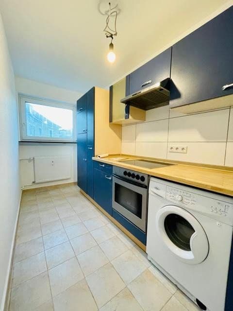 Pronájem bytu 2+1 50 m², Rheinfeldstraße 32, Ludwigshafen am Rhein, Porýní-Falc Pronájem bytu 2+1 50 m², Rheinfeldstraße 32, Ludwigshafen am Rhein, Porýní-Falc