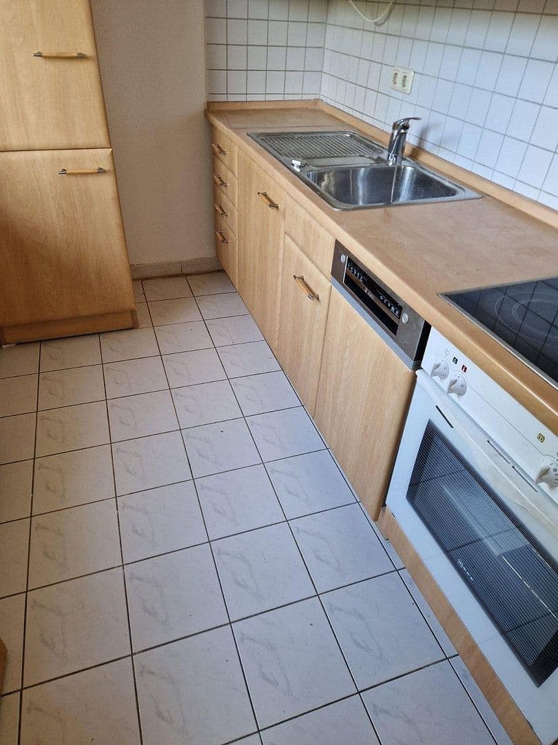 Pronájem bytu 2+1 49 m², Braunschweigerstr. 74, Magdeburg, Sasko-Anhaltsko Pronájem bytu 2+1 49 m², Braunschweigerstr. 74, Magdeburg, Sasko-Anhaltsko