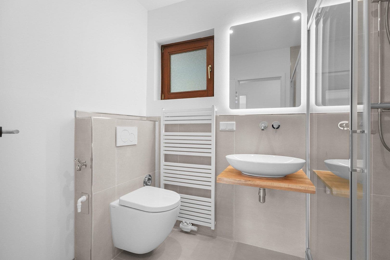 Pronájem bytu 3+1 72 m², Emmastraße 80, Bremen, Bremen Pronájem bytu 3+1 72 m², Emmastraße 80, Bremen, Bremen