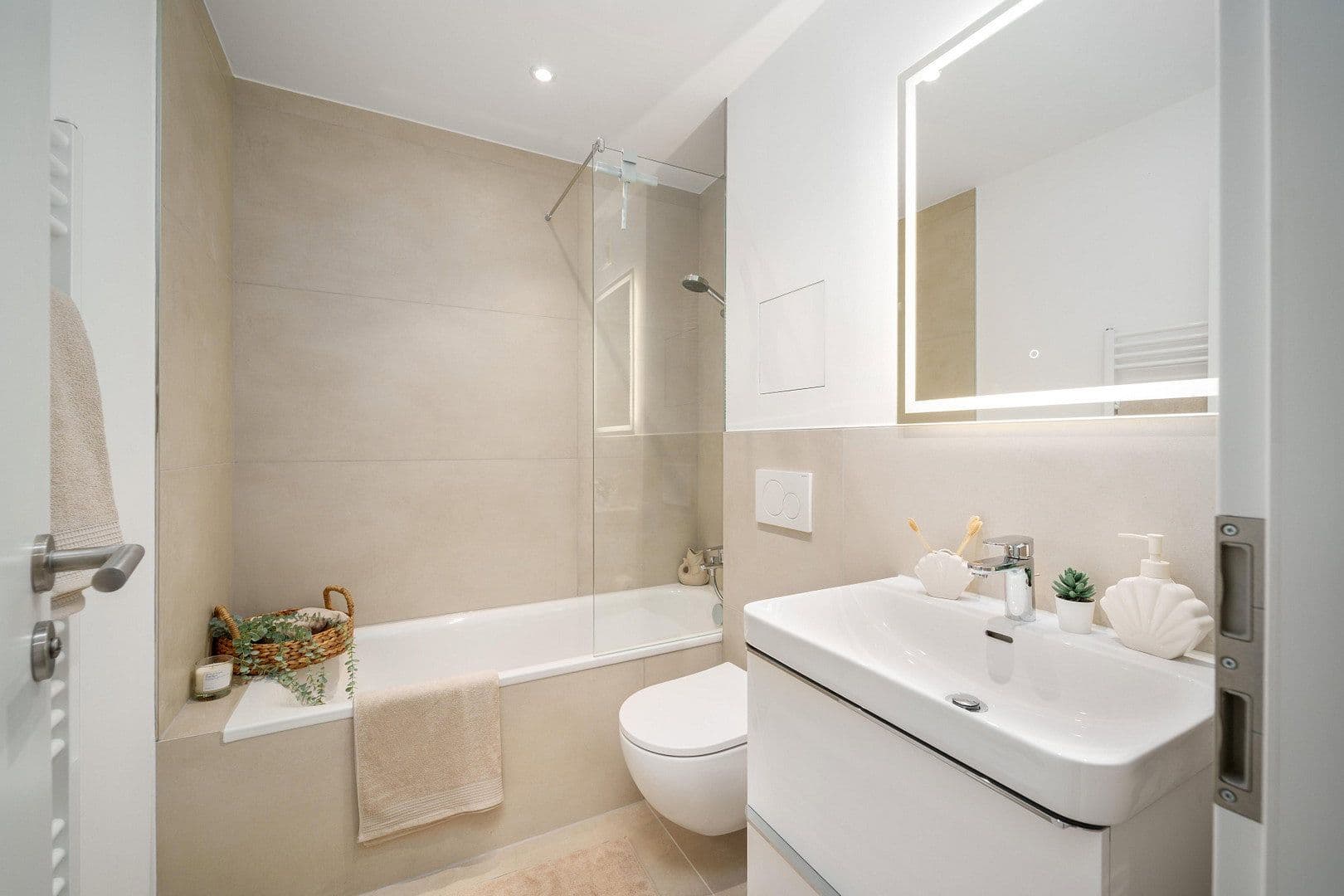 Prodej bytu 3+1 67 m², München, Bavorsko Prodej bytu 3+1 67 m², München, Bavorsko