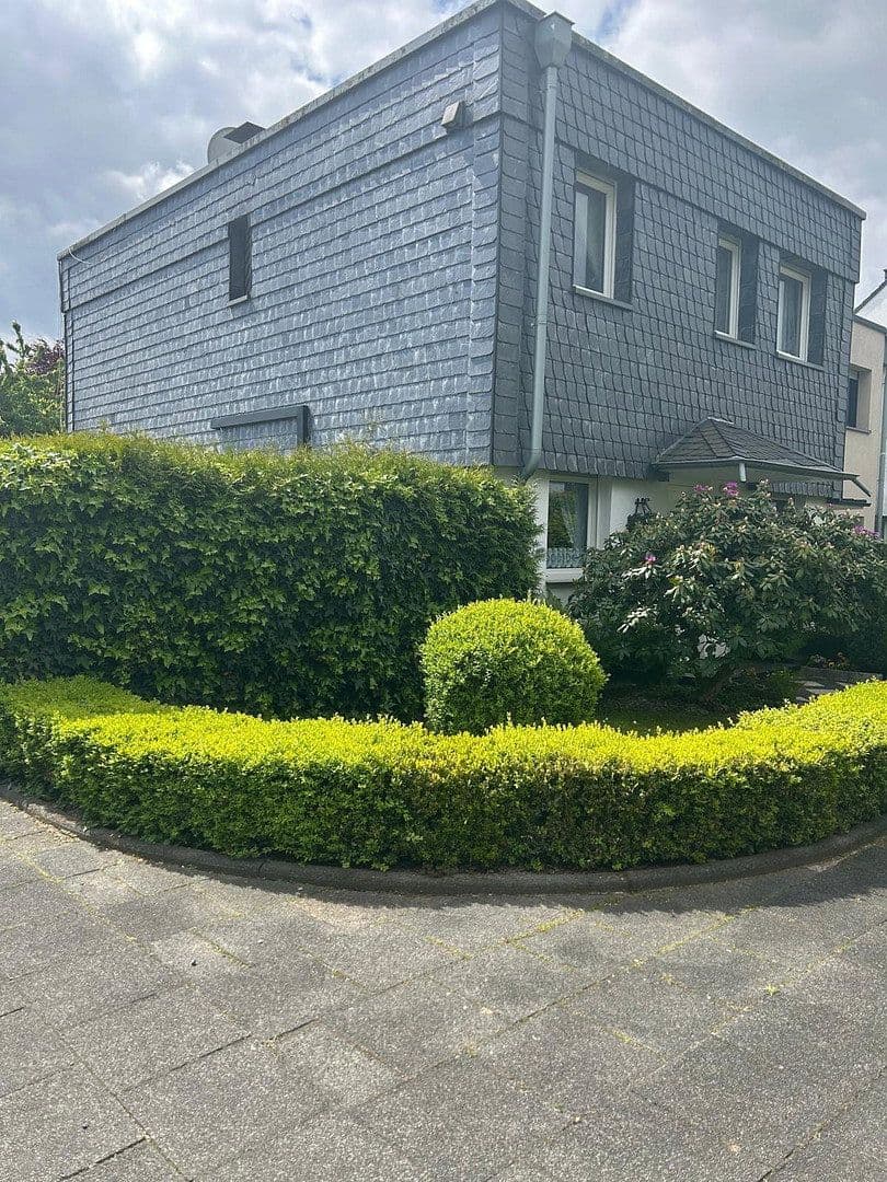 Prodej domu 94 m², pozemek 464 m², Köln, Severní Porýní-Vestfálsko Prodej domu 94 m², pozemek 464 m², Köln, Severní Porýní-Vestfálsko