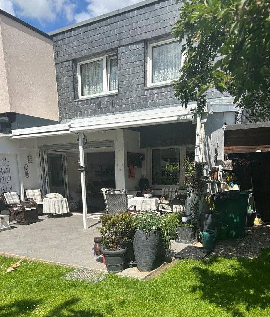 Prodej domu 94 m², pozemek 464 m², Köln, Severní Porýní-Vestfálsko Prodej domu 94 m², pozemek 464 m², Köln, Severní Porýní-Vestfálsko