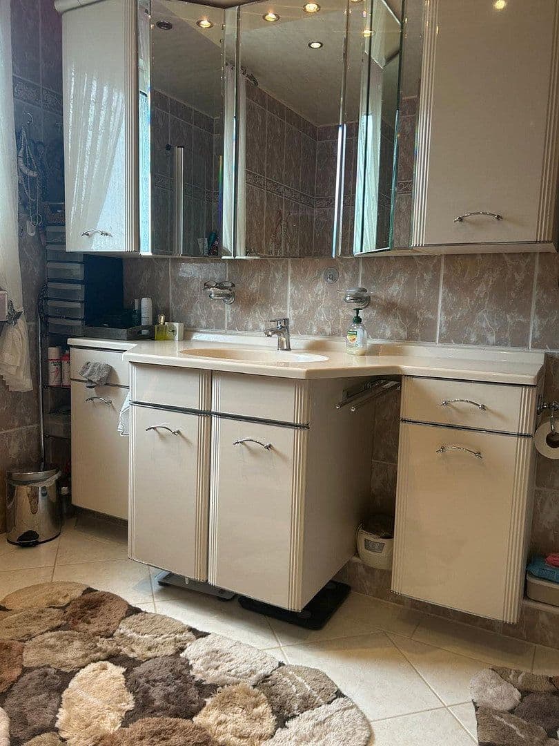 Prodej domu 94 m², pozemek 464 m², Köln, Severní Porýní-Vestfálsko Prodej domu 94 m², pozemek 464 m², Köln, Severní Porýní-Vestfálsko