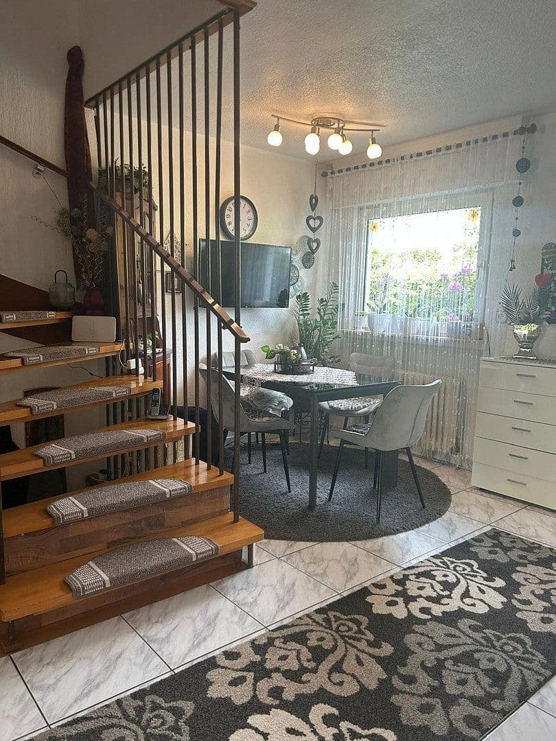 Prodej domu 94 m², pozemek 464 m², Köln, Severní Porýní-Vestfálsko Prodej domu 94 m², pozemek 464 m², Köln, Severní Porýní-Vestfálsko